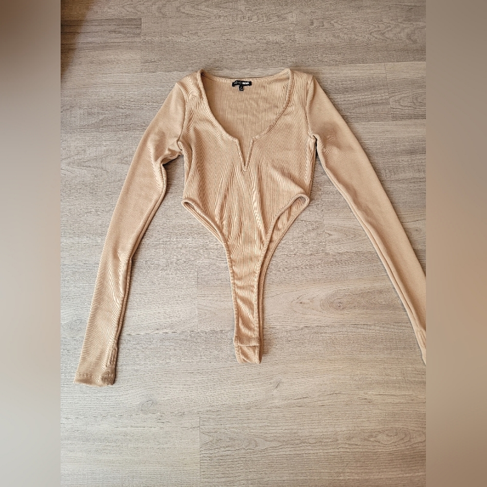Long-sleeve bodysuit